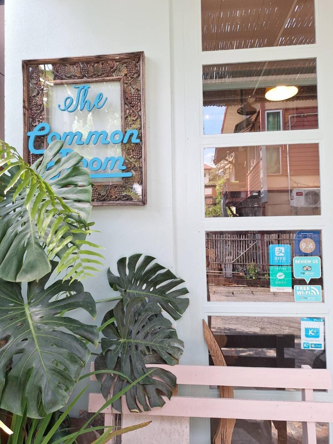 The Commonroom Cnx Chiang Mai Bagian luar foto