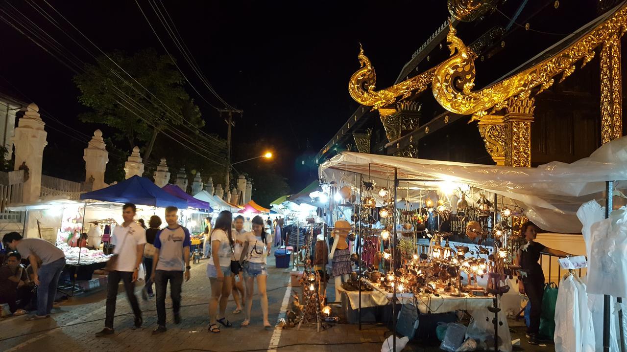 The Commonroom Cnx Chiang Mai Bagian luar foto