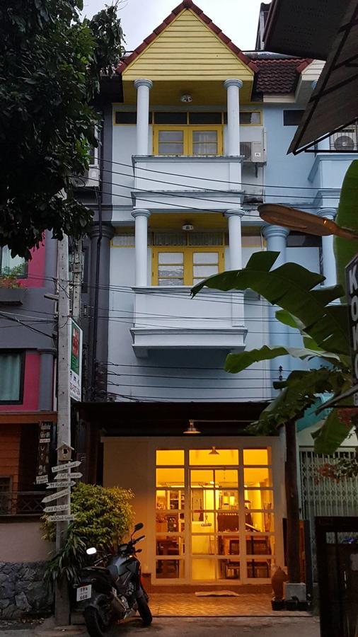 The Commonroom Cnx Chiang Mai Bagian luar foto