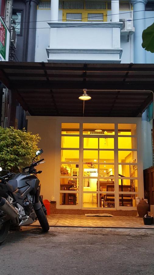 The Commonroom Cnx Chiang Mai Bagian luar foto